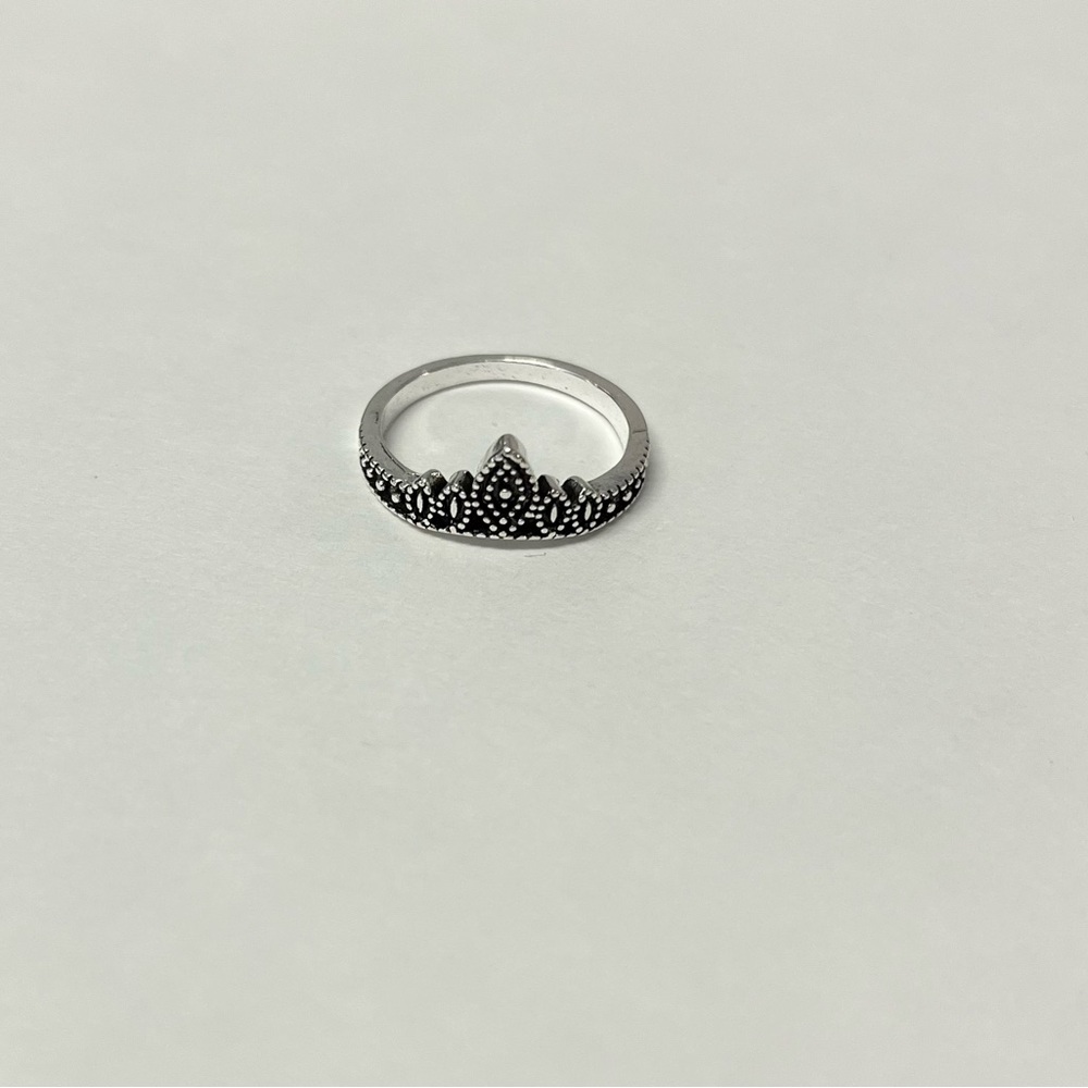 Vintage Silver style crown ring